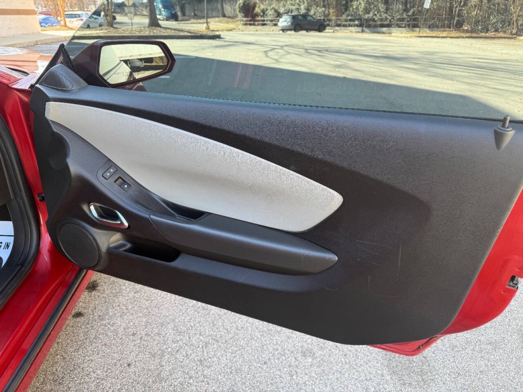 2014 Chevrolet Camaro Image 12