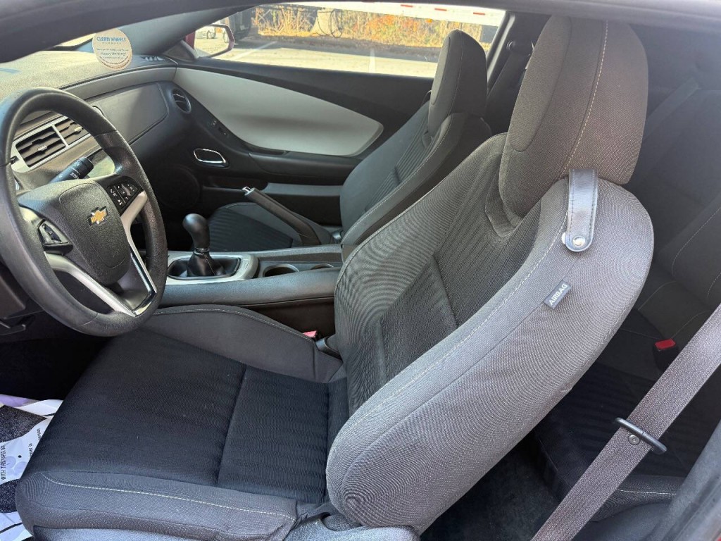 2014 Chevrolet Camaro Image 8