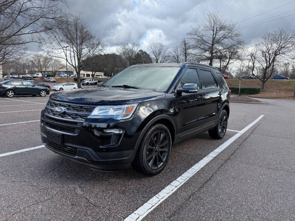 2018 Ford Explorer Image 1