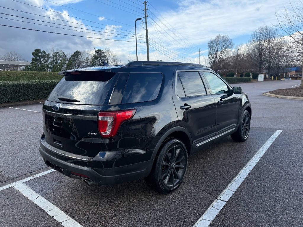2018 Ford Explorer Image 4