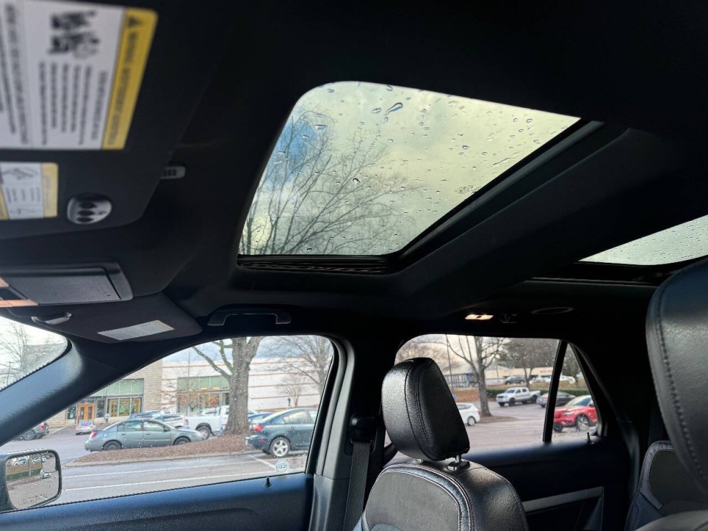 2018 Ford Explorer Image 12