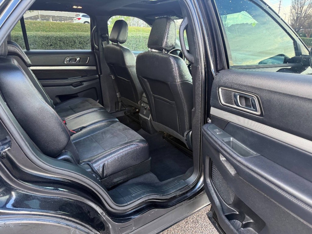 2018 Ford Explorer Image 18