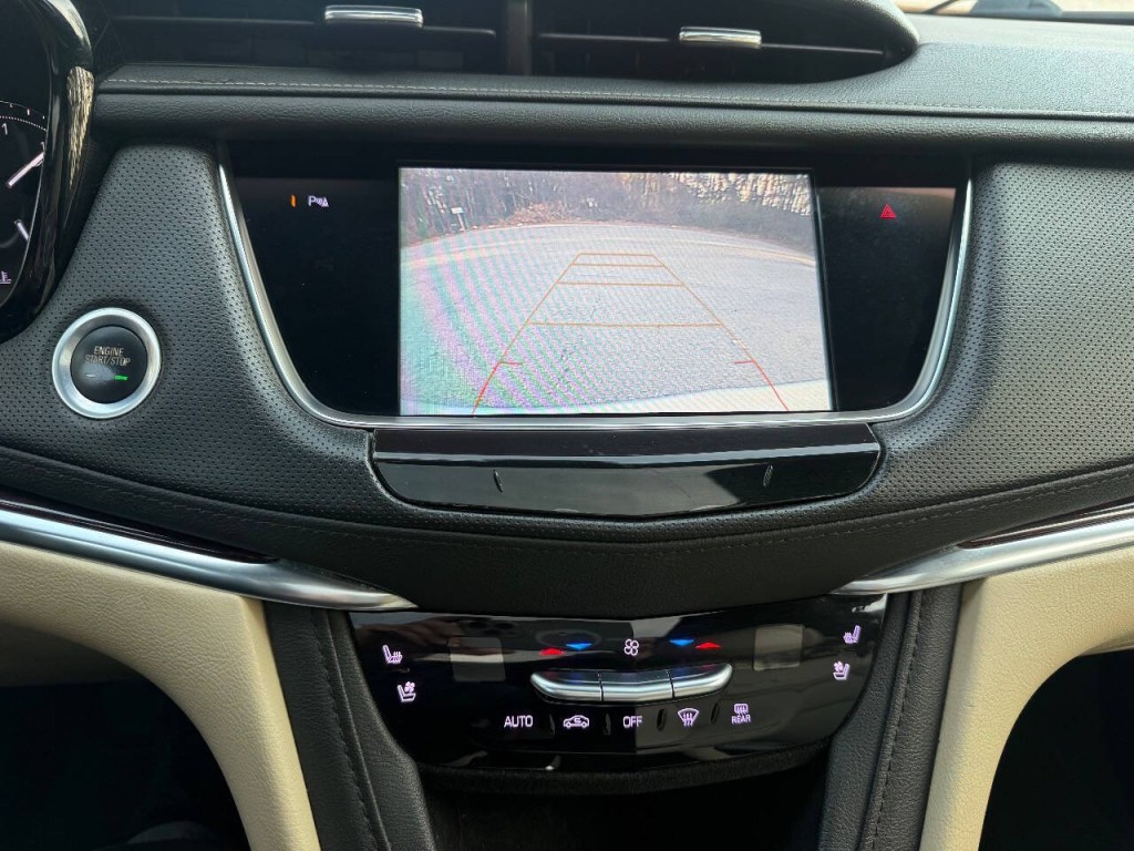 2019 Cadillac XT5 Image 17