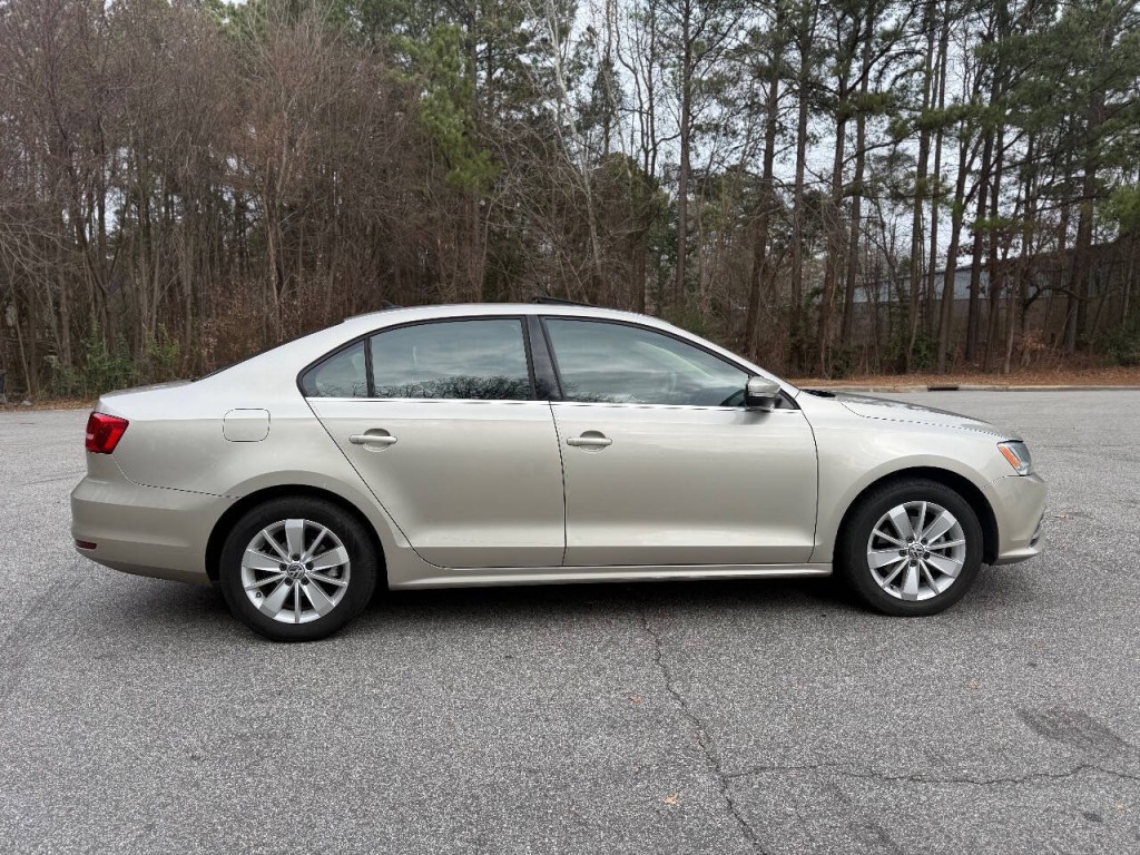 2015 Volkswagen Jetta Image 4