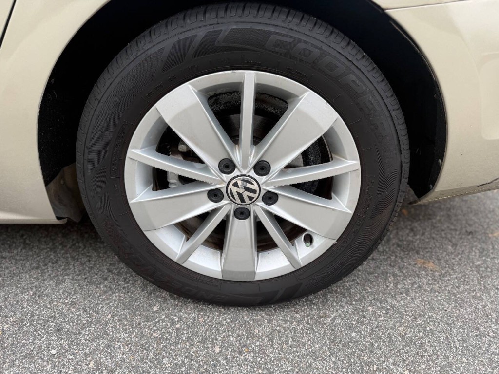 2015 Volkswagen Jetta Image 19