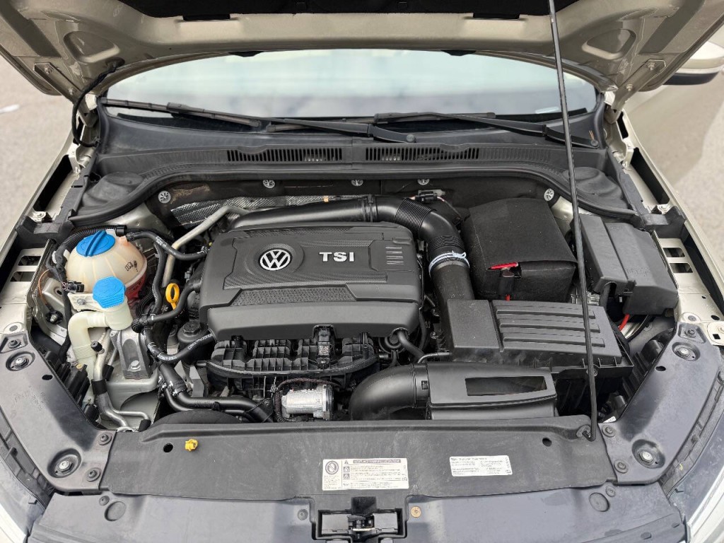 2015 Volkswagen Jetta Image 20