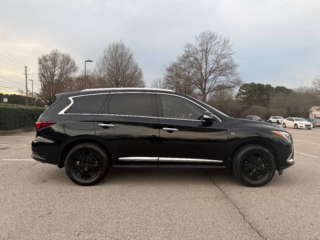2017 INFINITI QX60 Image 6