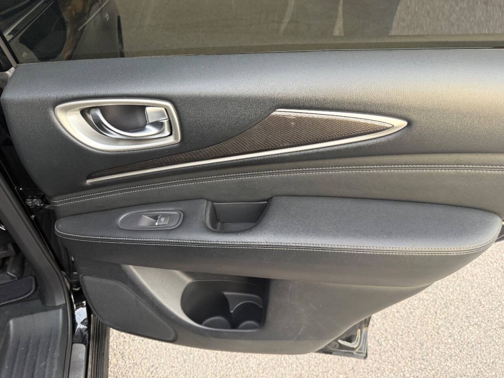 2017 INFINITI QX60 Image 19