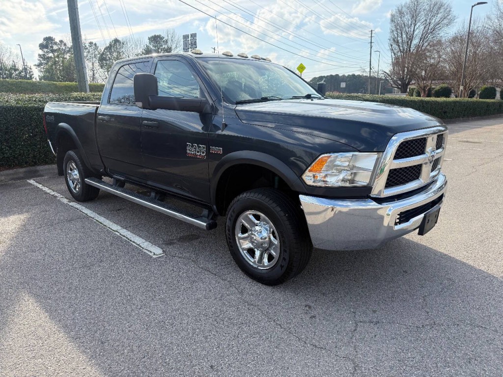 2018 RAM 2500 Image 2