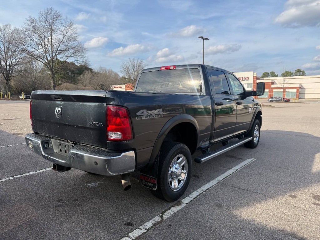 2018 RAM 2500 Image 4