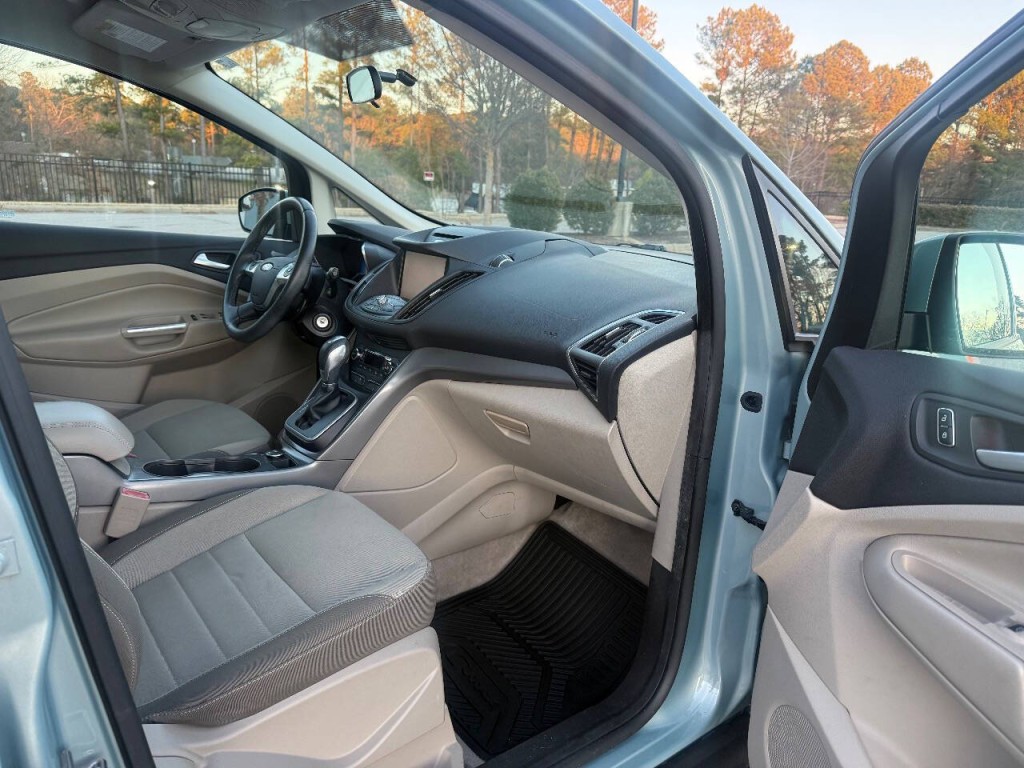 2013 Ford C-Max Image 9