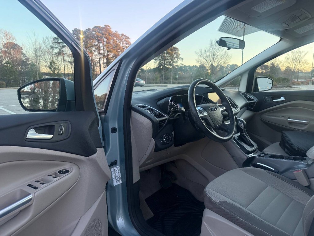 2013 Ford C-Max Image 11