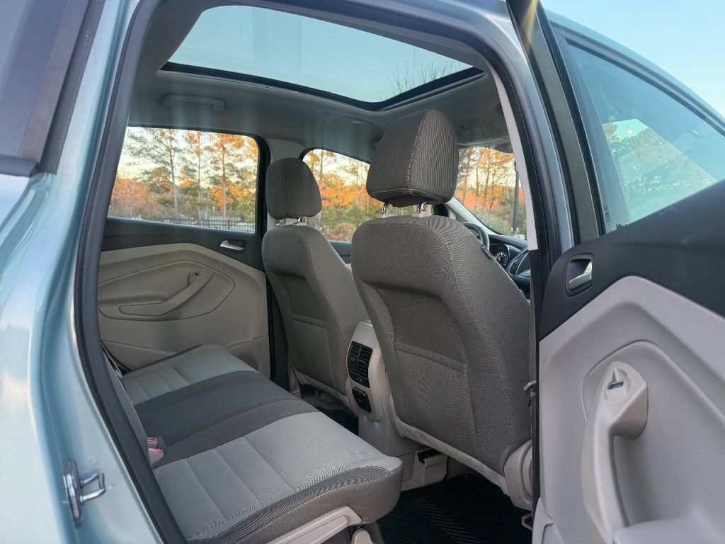 2013 Ford C-Max Image 13