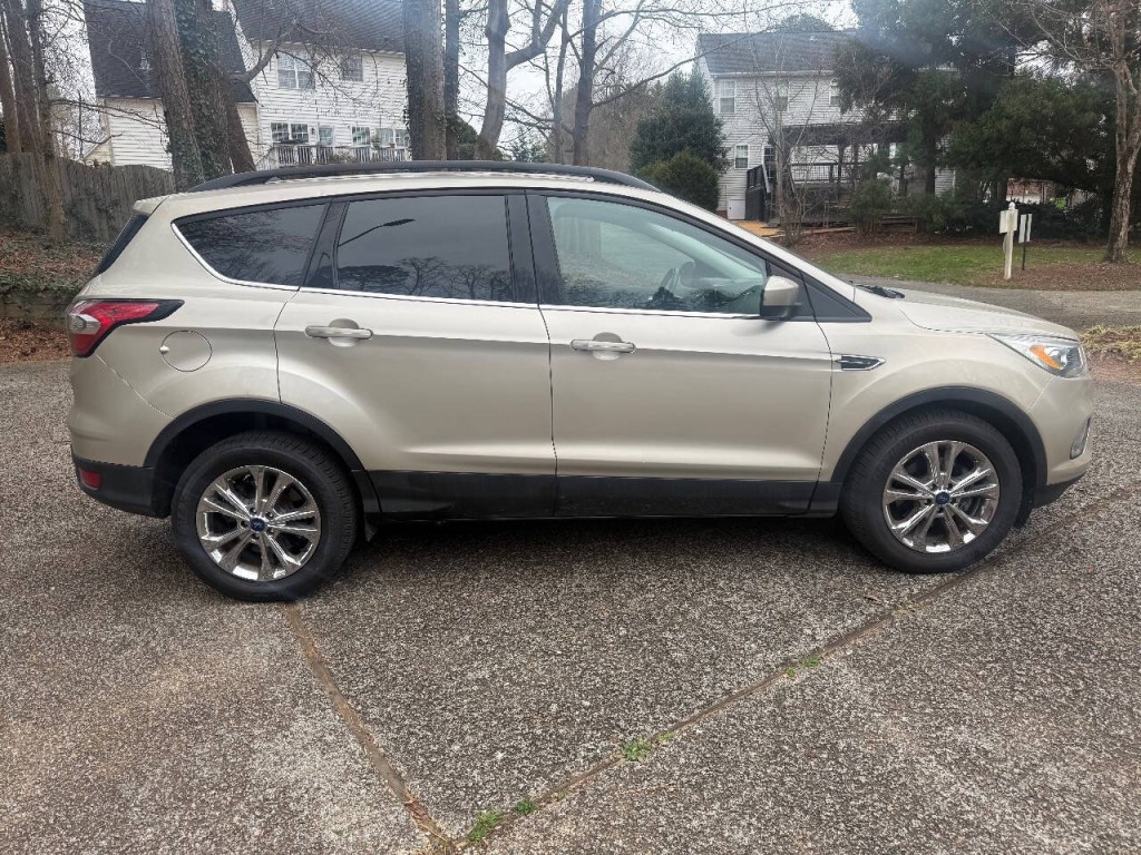 2018 Ford Escape Image 3