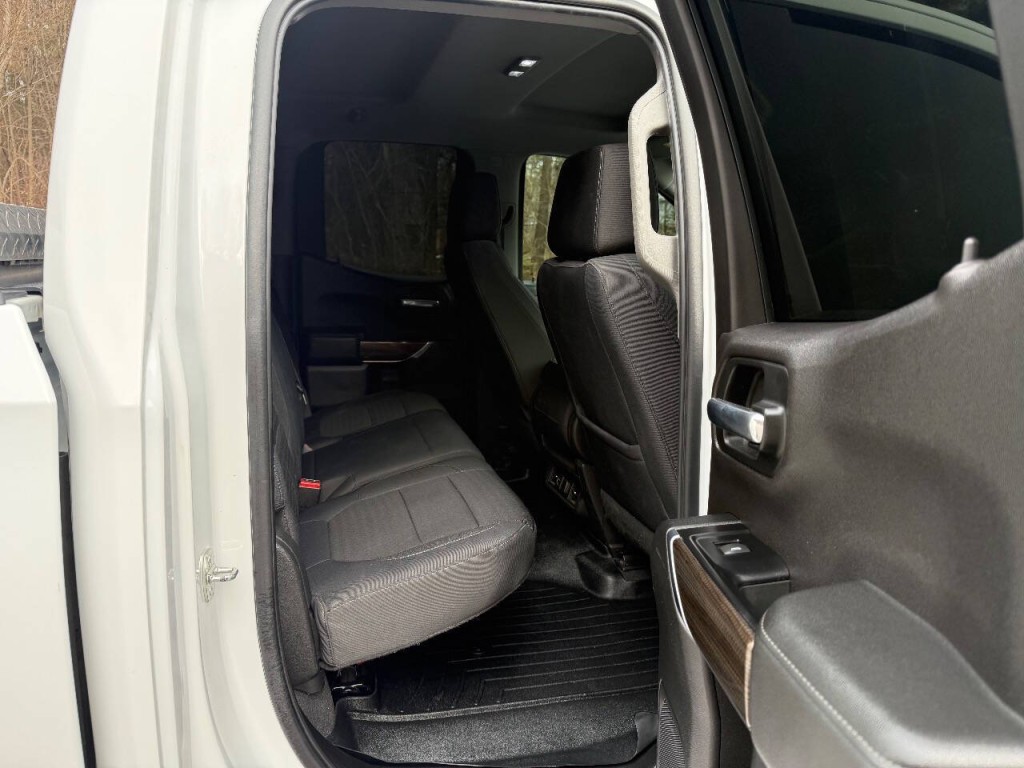 2019 Chevrolet Silverado 1500 Image 12