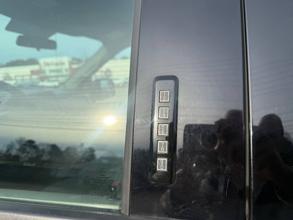 2018 Ford F-150 Image 11