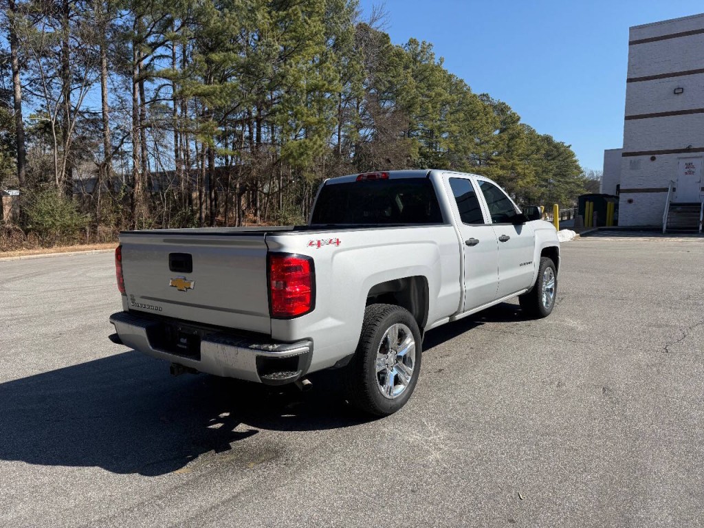 2017 Chevrolet Silverado 1500 Image 4