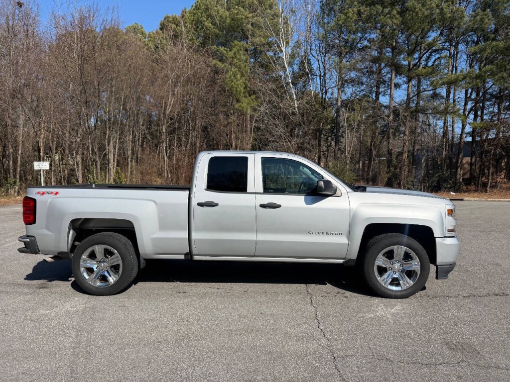2017 Chevrolet Silverado 1500 Image 5