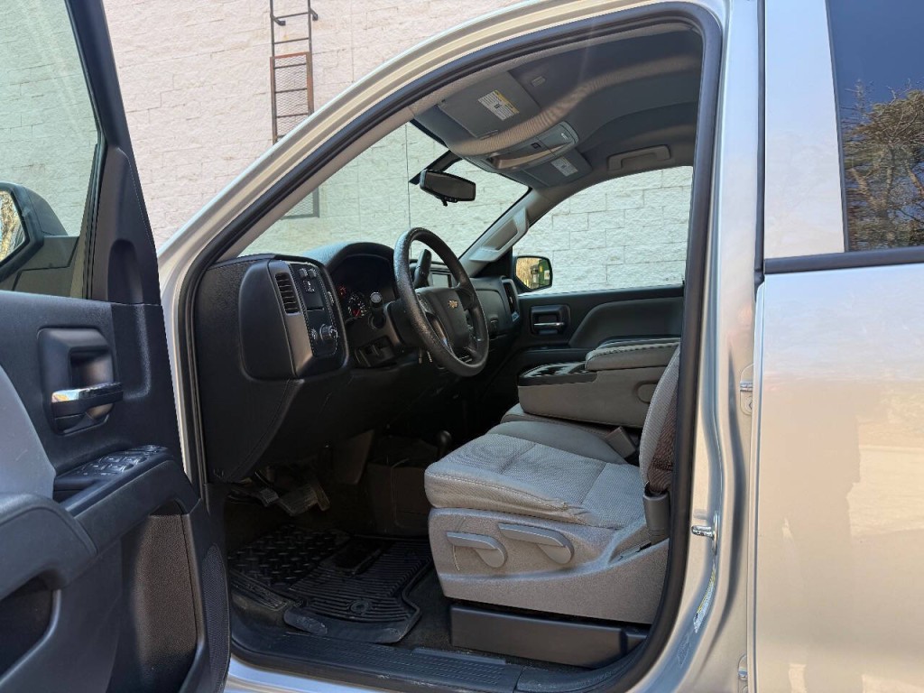 2017 Chevrolet Silverado 1500 Image 9