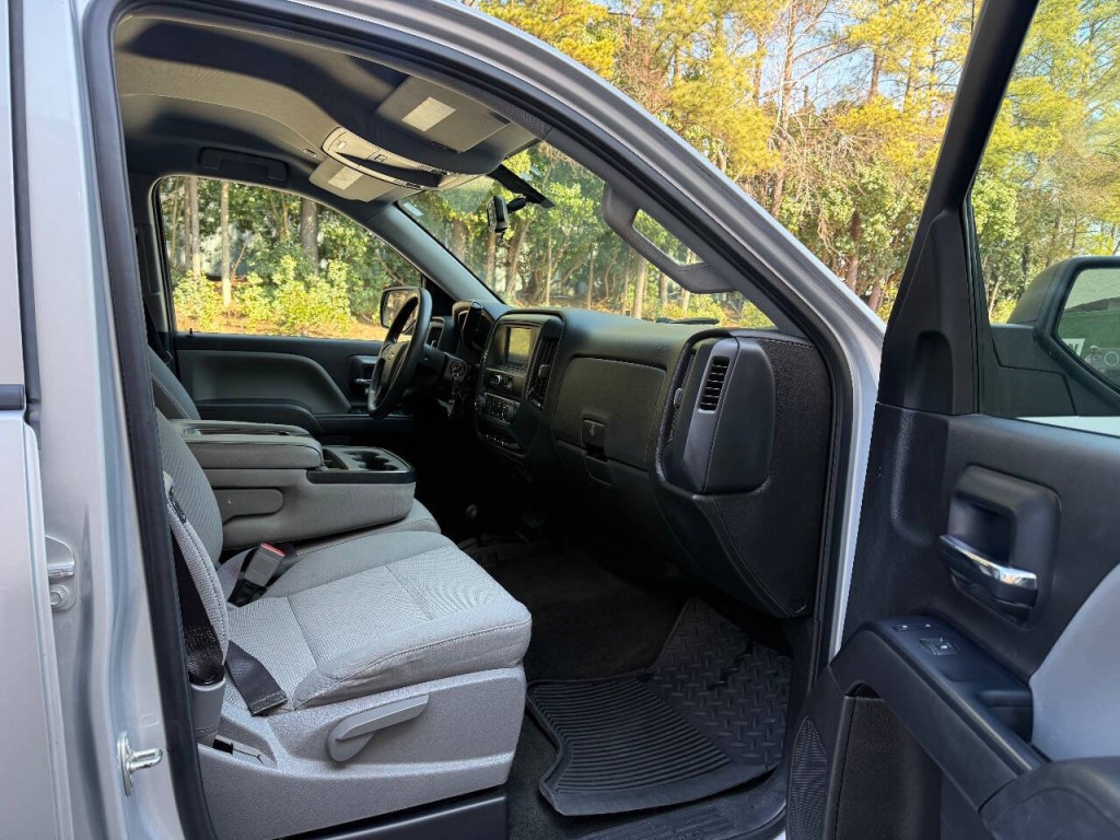 2017 Chevrolet Silverado 1500 Image 11