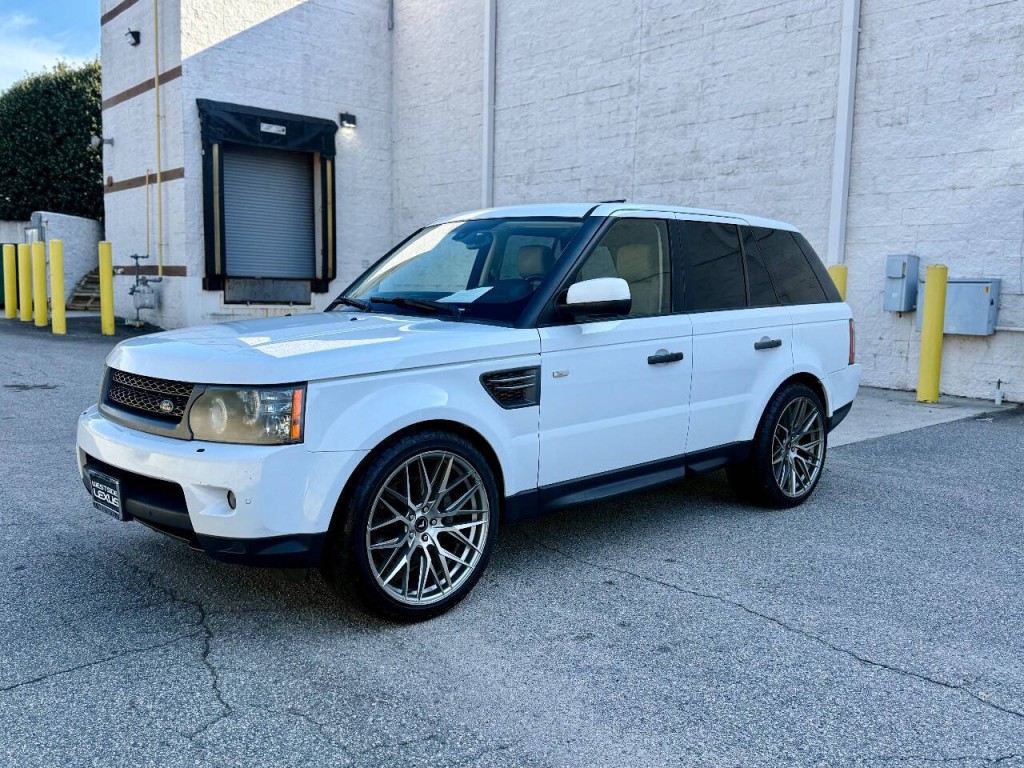 2011 Land Rover Range Rover Sport Image 1