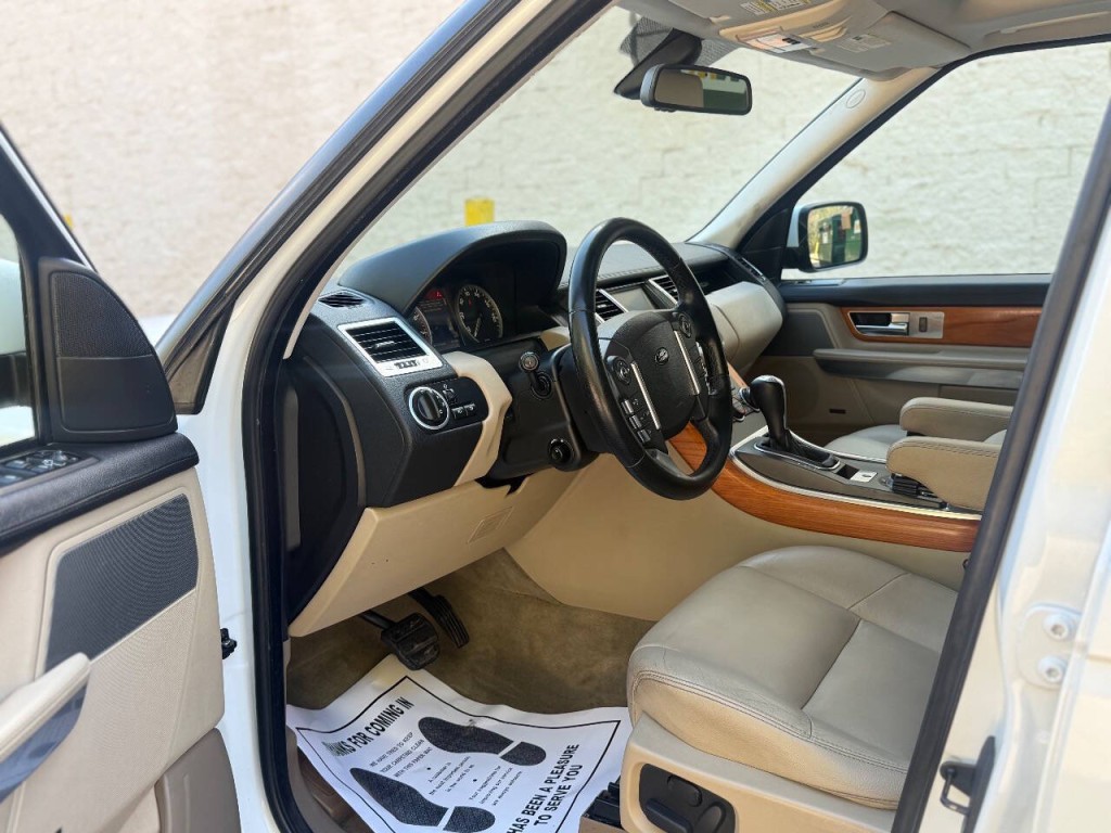 2011 Land Rover Range Rover Sport Image 11