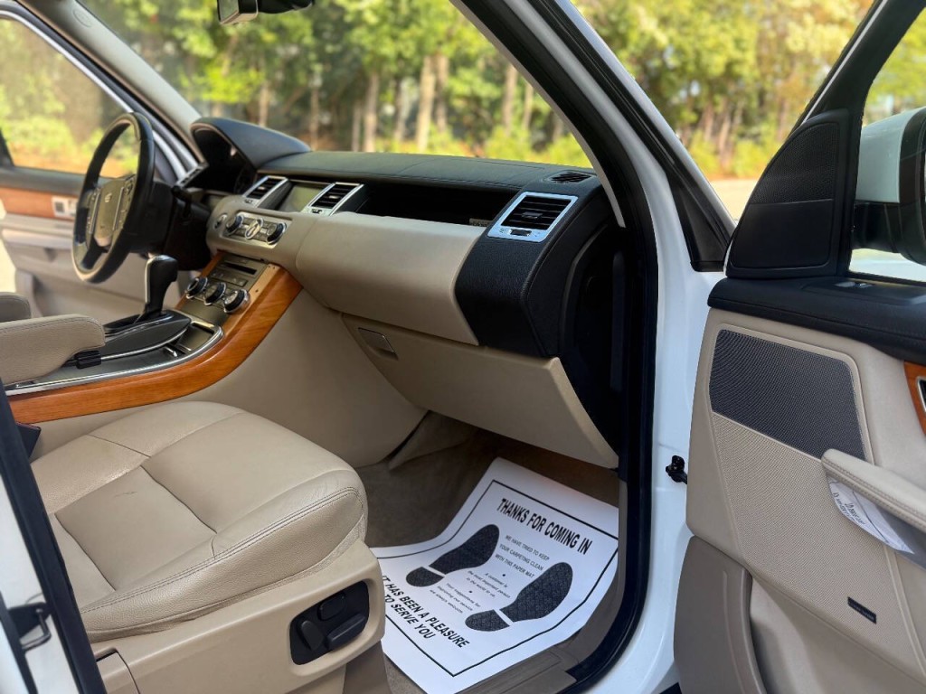 2011 Land Rover Range Rover Sport Image 13