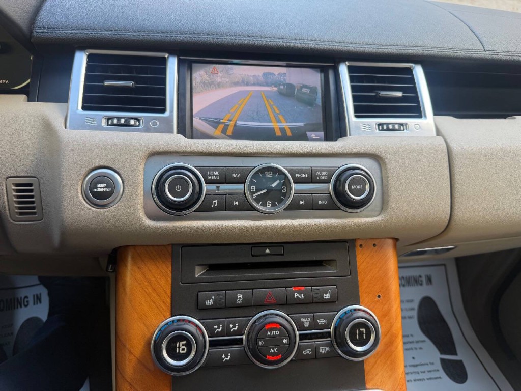 2011 Land Rover Range Rover Sport Image 17