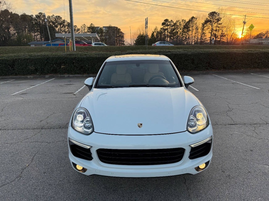 2016 Porsche Cayenne Image 7