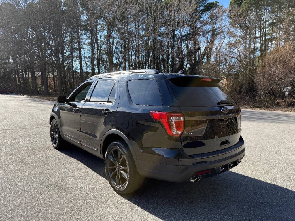 2018 Ford Explorer Image 3