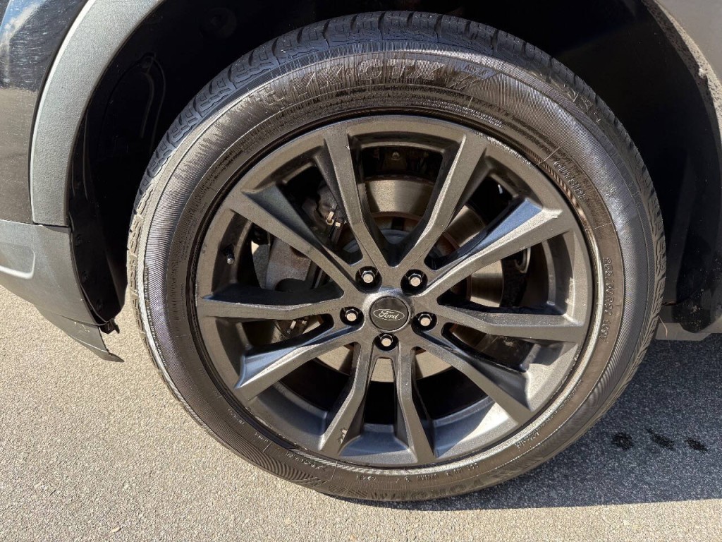 2018 Ford Explorer Image 8