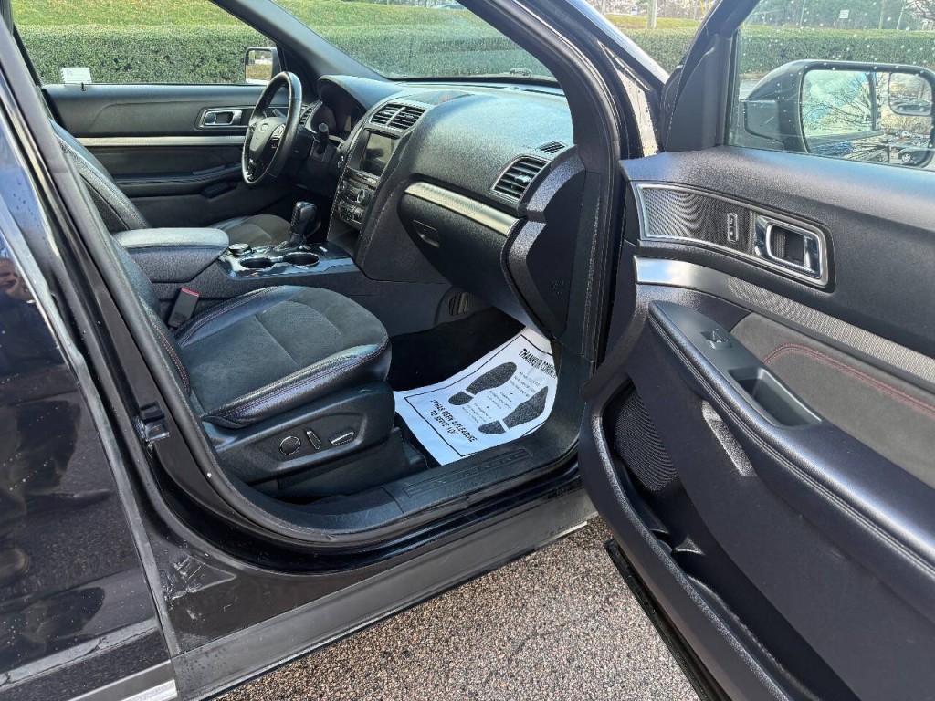 2018 Ford Explorer Image 14