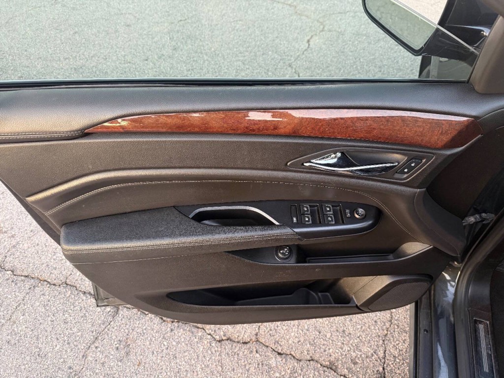 2016 Cadillac SRX Image 13