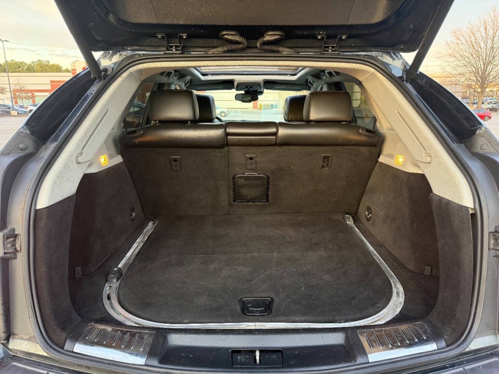 2016 Cadillac SRX Image 16