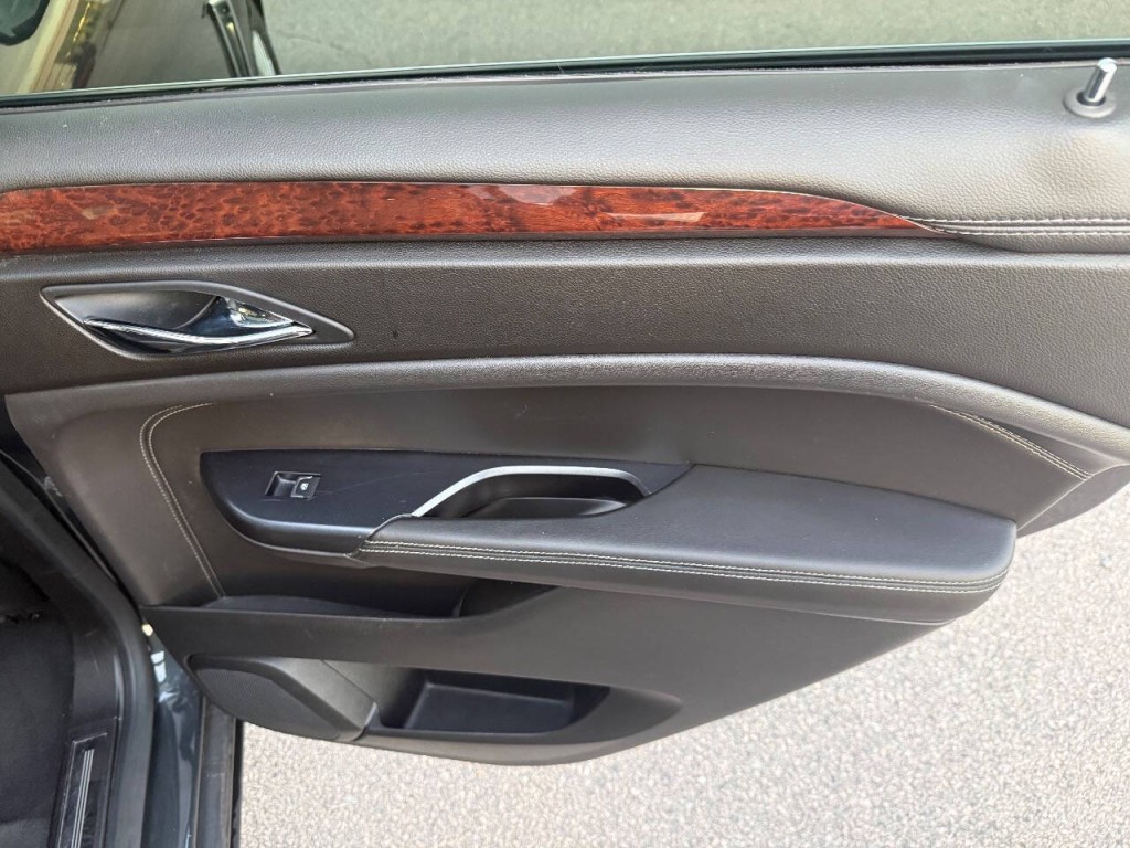 2016 Cadillac SRX Image 18