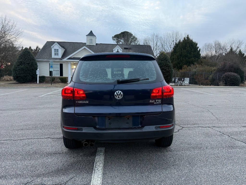 2013 Volkswagen Tiguan Image 8