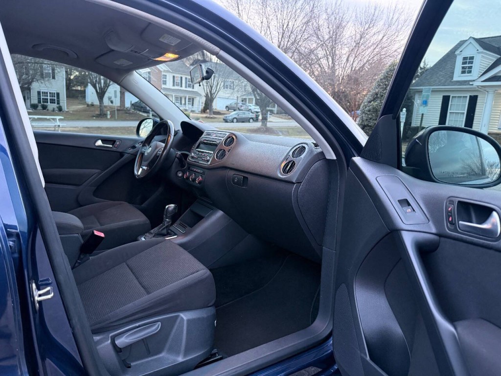 2013 Volkswagen Tiguan Image 11