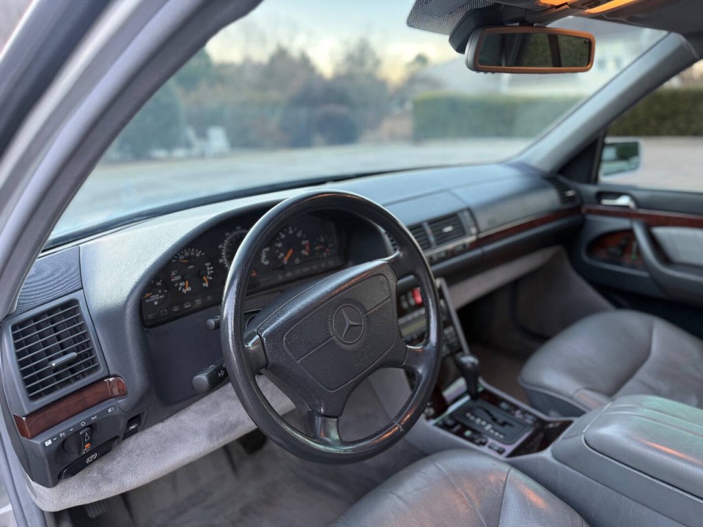 1999 Mercedes-Benz S-Class Image 10