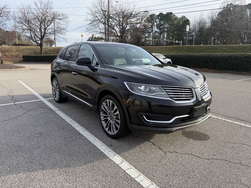 2017 Lincoln MKX Image 2