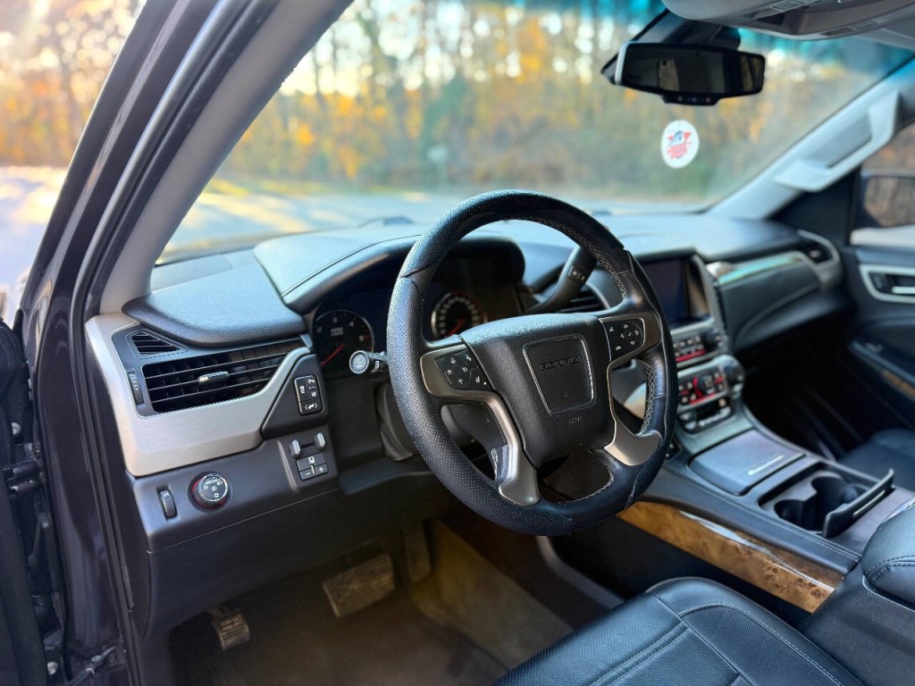 2015 GMC Yukon Image 12