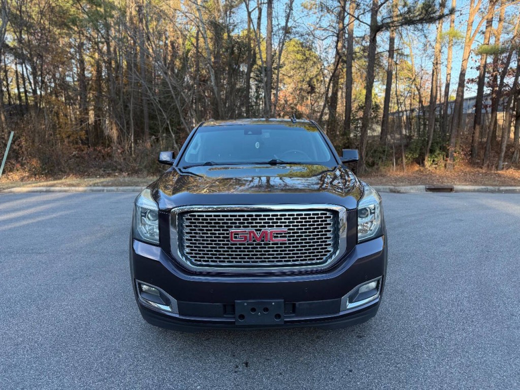 2015 GMC Yukon Image 2