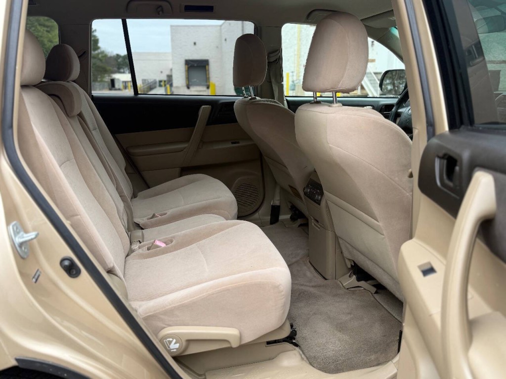 2009 Toyota Highlander Image 11