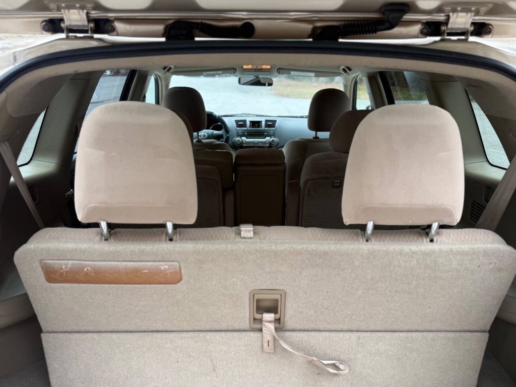 2009 Toyota Highlander Image 14