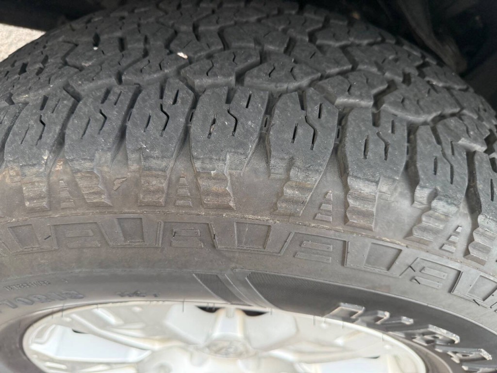 2017 Nissan Titan Image 8