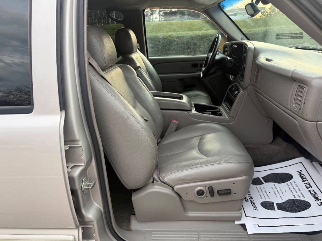 2004 Chevrolet Silverado 1500 Image 15