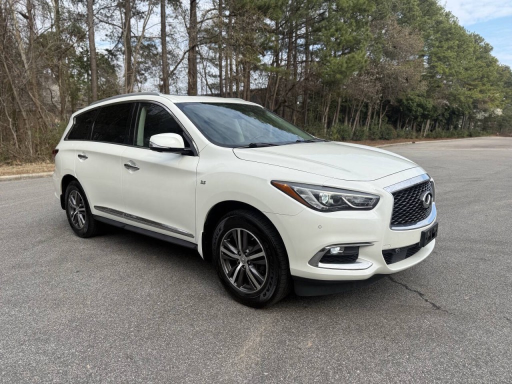 2017 INFINITI QX60 Image 7