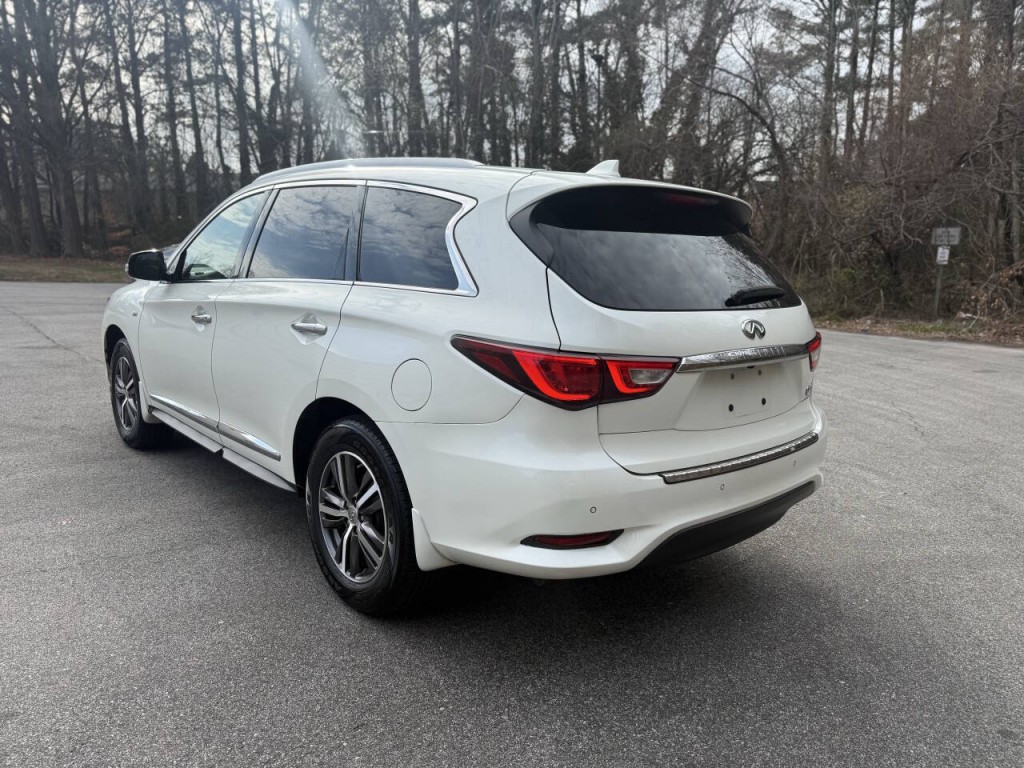 2017 INFINITI QX60 Image 8