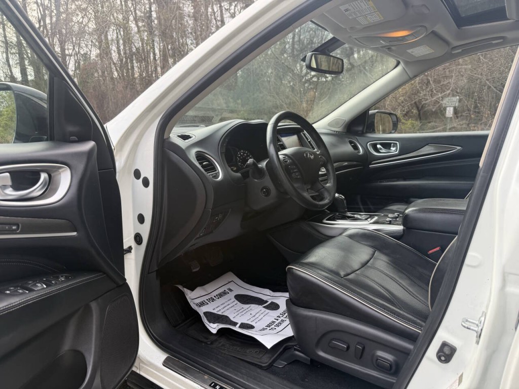 2017 INFINITI QX60 Image 9