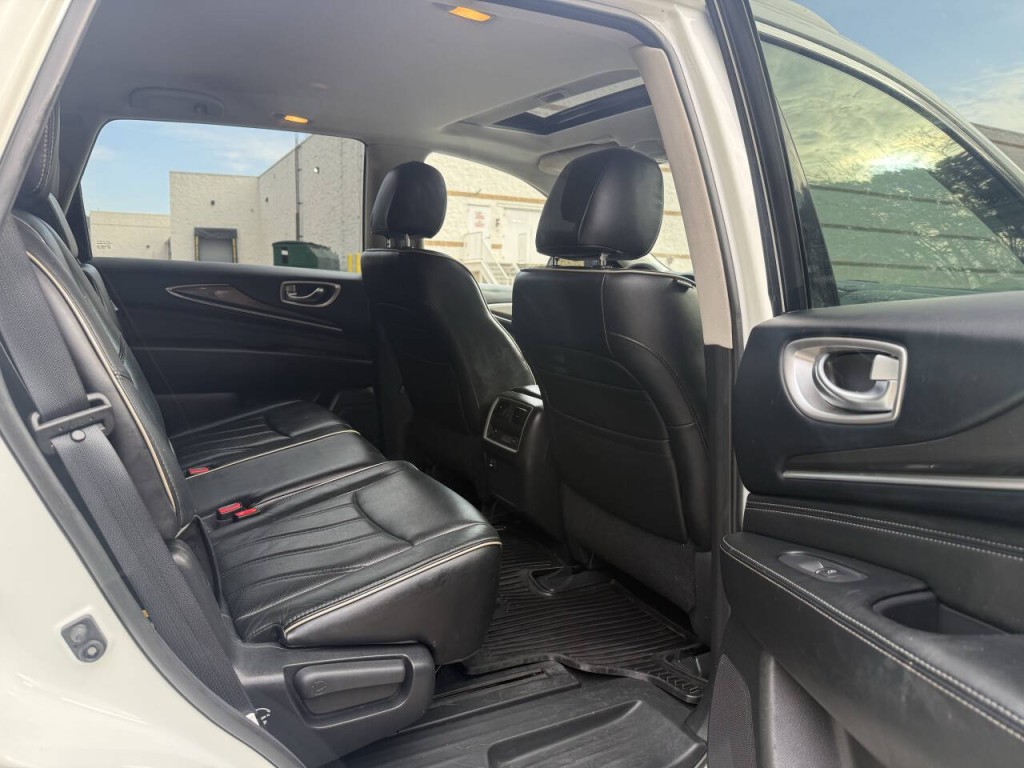 2017 INFINITI QX60 Image 17