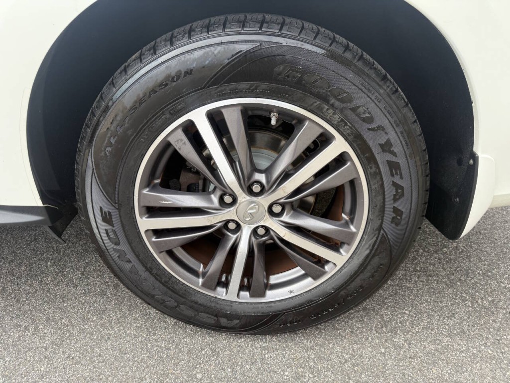 2017 INFINITI QX60 Image 26